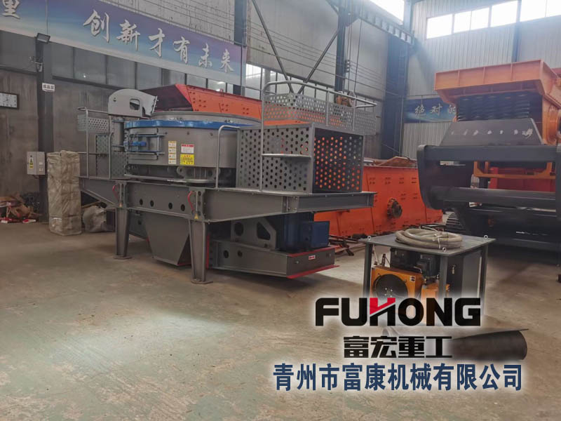 沖擊式破碎機單機有固定機型也有移動機型，用戶可根據實際情況進行選配